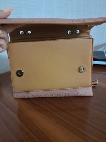 ağ qadın cantaları: Çanta yaxşı vəziyyətdədi — 5