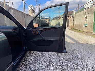 gurcustan maşın bazari mercedes: Təcili satılır. clasic E270 CDI Mator karopka ideal vəziyyətdədir — 5