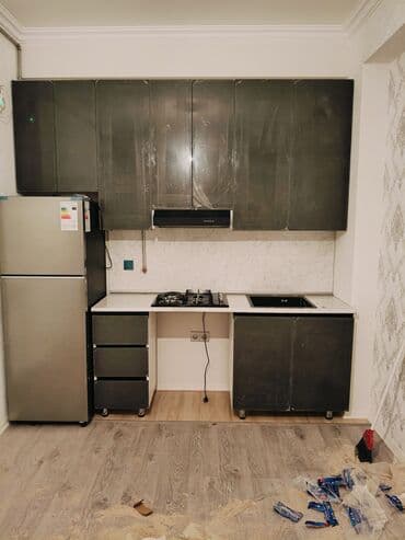 Sifarişlə mətbəx dəsti, Özü çəkən petlələr, Sadə laminat, Kredit yoxdur, Ünvandan götürmə, Pulsuz çatdırılma, Ödənişli çatdırılma