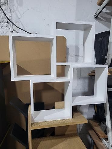 Yeni, Dekorativ rəf