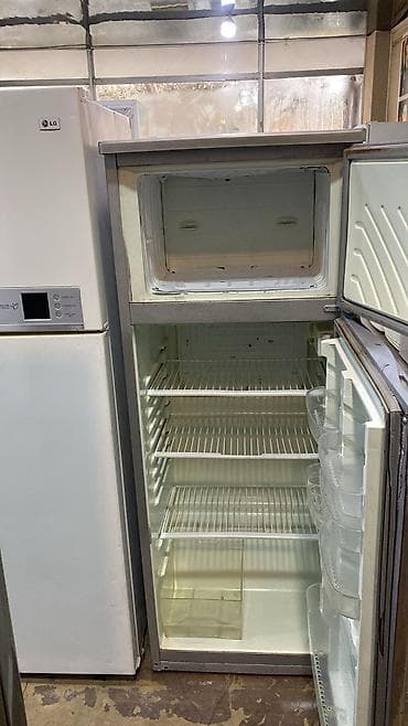 manitorlarin satisi: İki qapılı soyuducu - Rəng: gümüşü (inox üslubunda) - Yuxarıda — 2