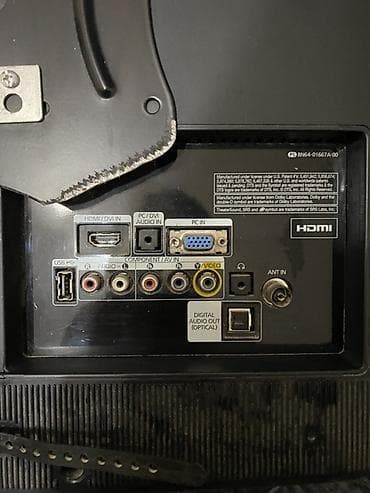 pc monitor: Samsung 22" HDTV/Monitor – Model: LA22D400E1M (Type: LA22D400) — 4