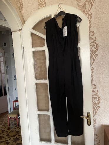 Geynilmemiw M razmer . 80 Azn alinib 40
azne satilir. Tezedir