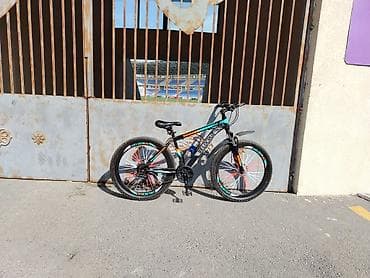 Velocruz dağ velosipedi - Çərçivə: yüngül alaşımlı, idman üslublu