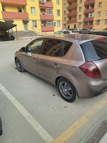 avtomobil satış saytları: Kia Ceed: 1.6 l | 2007 il Hetçbek — 4