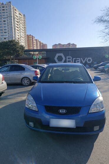 Kia Rio: 1.4 l | 2008 il Sedan