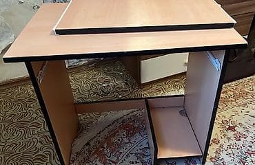 istollar: Düz masa, Polkalı, Siyirməsiz, Sadə laminat, Zəmanətsiz, Kredit yoxdur — 1