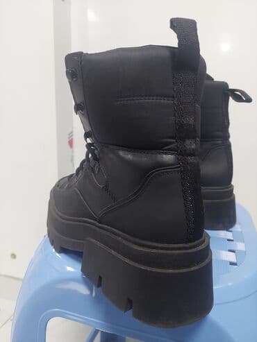 charles keith az: ZARA qadın botları - Rəng: qara - Ölçü: 36 (altlıqda qeyd olunub) - — 2