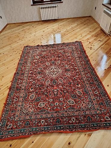 ucuz oboy: Gence ve Qarabaq xalcasi satiram.2 i bir yerde 300 azn — 1