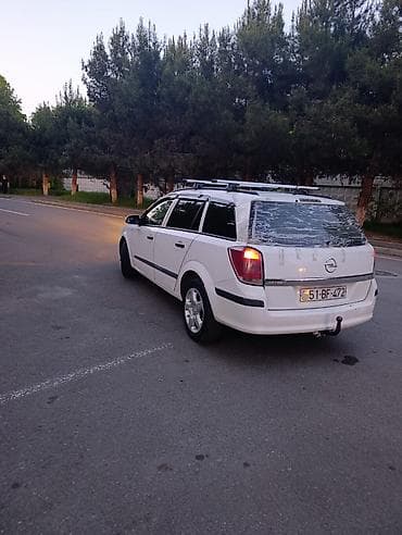 Opel Astra: 1.7 l | 2004 il 994456 km Universal