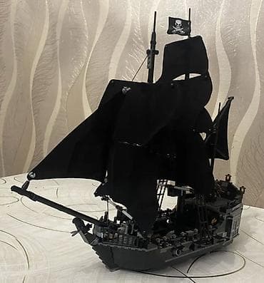 oyuncaq fiqurlar: Məhsul: Pirates of the Caribbean mövzusunda quraşdırma gəmi — 1