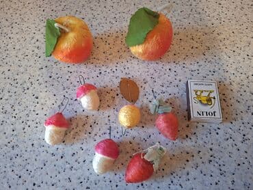 Bayram məhsulları: Sovetin yeni il iqruşkaları. Dəst 15 azn. Ayrı-ayrıda satılır — 1