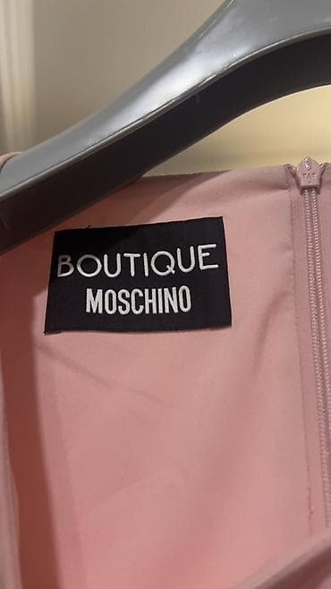 Boutique Moschino paltar - Brend: Boutique Moschino - Rəng — 1