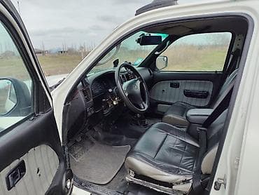 volkswagen touareg ii: Toyota Hilux pikap - Kuzov: ağ rəng, 4 qapı, iki kabin (Double Cab) — 9