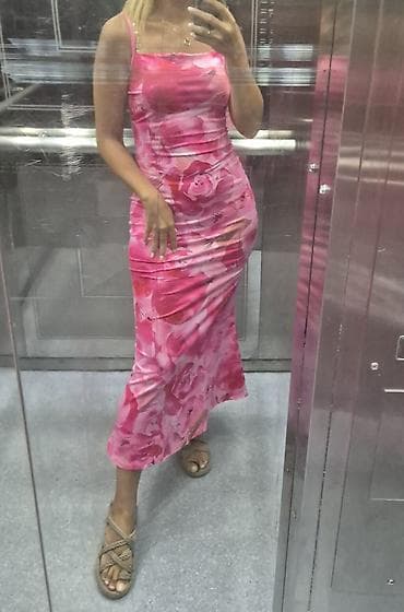 gozel donlar: 🌸 Zərif çiçəkli çəhrayı sarafan 🌸 Nazik breteleli, yüngül və çox zərif — 3