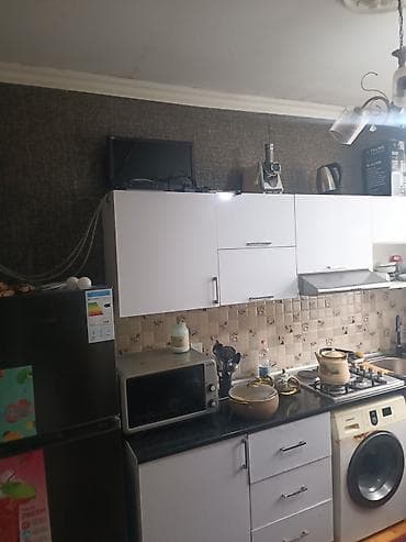 Həyət evləri və villaların satışı: 3 otaqlı, 90 kv. m, Orta təmir — 2