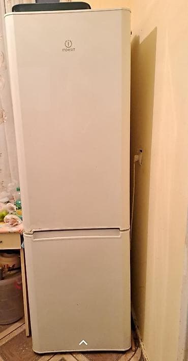 qastranom soyuducu: 2 qapılı Indesit Soyuducu Satılır, rəng - Ağ — 1