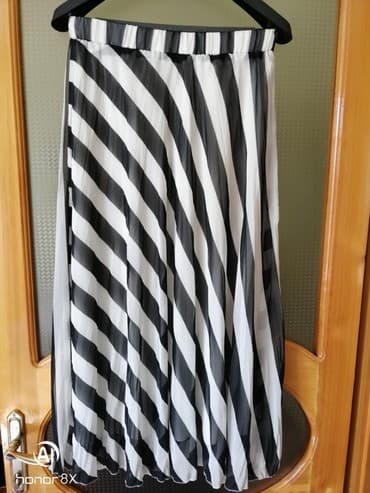 ağ qadın ətəkləri: Yubka yaxşı vəziyyətdə L_xl razmer gedir. Cox gozel qalır — 2