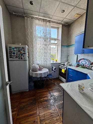 Daşınmaz əmlak: Bakı, 2 otaqlı, Köhnə tikili, m. Nizami, 65 kv. m — 3