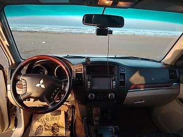 masin alisi: Mitsubishi Pajero: 3.8 l | 2007 il 340977 km Ofrouder/SUV — 10