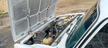 vaz 2103: LADA 2107 sedan – klassik ağ rəngli, 4 qapılı, arxa ötürücülü model — 9