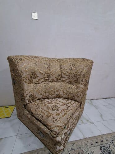 künc divan mətbəx: Künc divan, İşlənmiş, Açılmayan, Bazasız, Çatdırılma yoxdur — 2