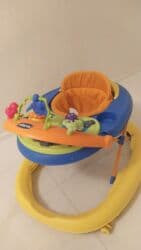 Chicco xaladik (uşaq gəzdirəni) – parlaq sarı-mavi gövdə, narıncı lalafo.az -da Chicco xaladik (uşaq gəzdirəni) – parlaq sarı-mavi gövdə, narıncı