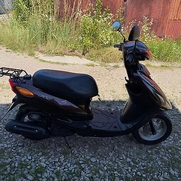 qolf kar: Yamaha JOG skuter - Rəng: tünd qəhvəyi/gavalı tonları, qara plastik — 2