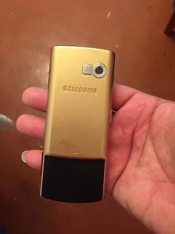 agdas telefon: Samsung D780 — 3