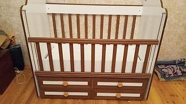 Oğlan və qız üçün, Beşik