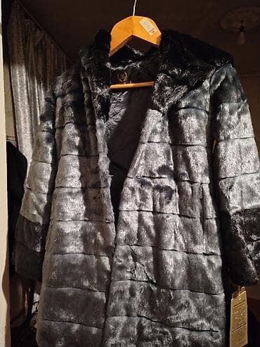 Zuzzi brendinin xəz palto modeli heç istifadə olunmayıb geyinilməyib