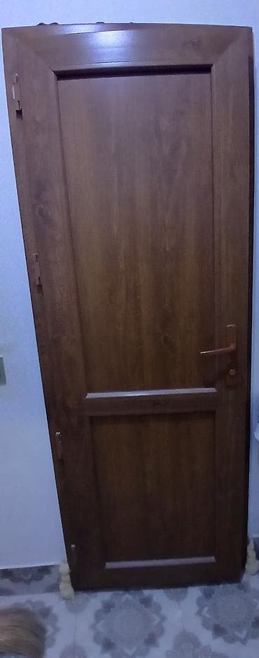 qapi ucun vinil: Taxta görünümlü PVC giriş/qapı sistemi - Material: Ağac toxumasına — 2
