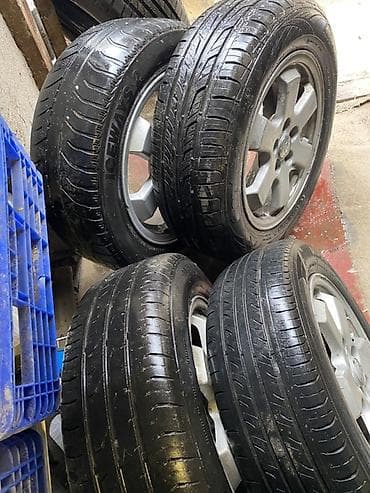 Шины: Toyota orijinal yüngül lehimli disklər və şinlər komplekti - — 3