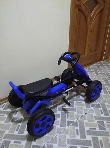 Uşaq üçün elektrik maşınları: Uşaq pedallı go-kart maşını - Rəng: mavi - 4 təkərli, stabil — 2