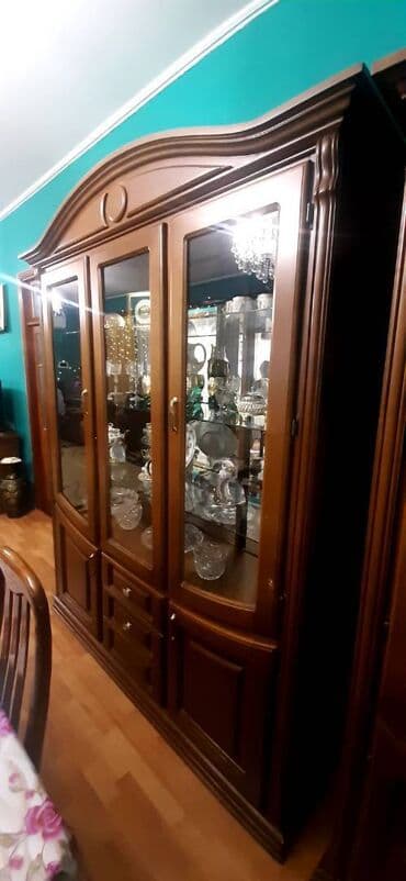 kitab dolabi: İşlənmiş, TV altlığı, Servant, Kredit yoxdur, Azərbaycan — 1