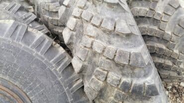 dt 75 traktor: Təzə təkər — 2