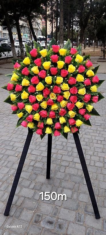 cələng: 🔴 Süni gül çələngləri 
🌐 Ün. Əcəmi m yaxinlığı 
📎 13 — 5