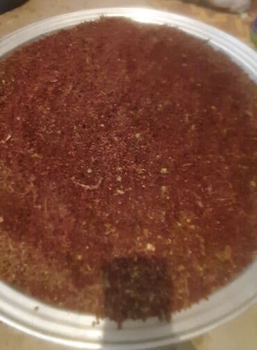 sədərək iran pecləri: Dairəvi metal nimçədə təqdim olunan bu qırmızı sumaq tozu, yeməklərə — 3