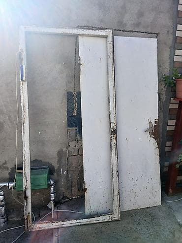 seyf qapi 2ci el: İşlənmiş Giriş qapısı 90x205 sm Zəmanətsiz, Ünvandan götürmə — 1