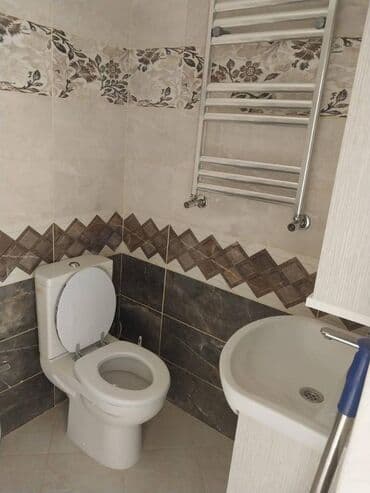 sarayda kiraye: Nizami rayonu,Xalqlar metrosu,Bakcell Arenanın yanında,,5 — 5