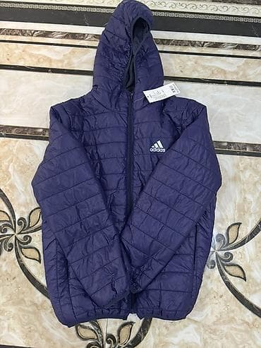 Məhsullar Rusiyadan gəlib. Qara adidas 1 ədəd, Göy adidas 2 ədəd