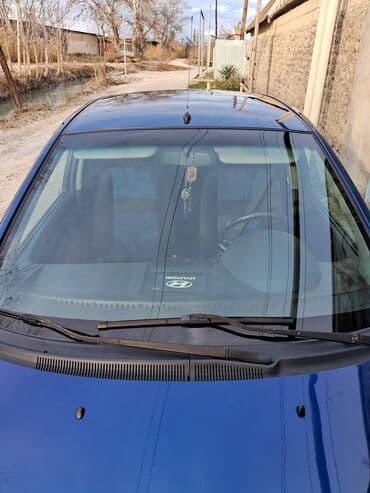 Hyundai Getz, mavi rəng, 5 qapılı hetçbek. Xüsusiyyətlər və