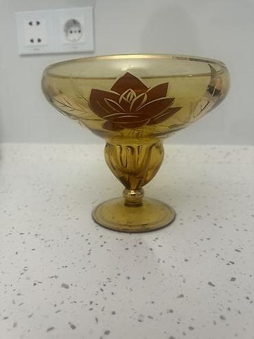 qizil qablari: Qızılı-şəffaf şüşədən dekorativ meyvə/desert vazası (ayaqlı) - — 1