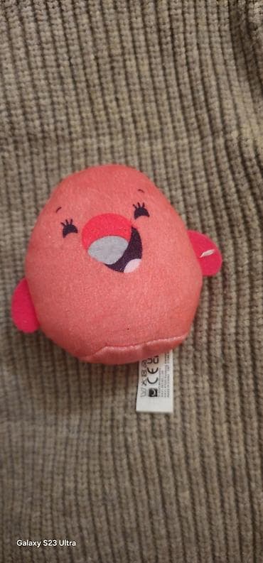 ucan teyyare oyuncaq: Mc donals oyuncaqlari satilir. her biri 2azn. 3ededdir. çatdirilma — 1