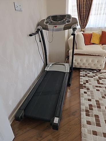 PROTEUS qaçış trenajoru - Elektrikli qaçış yolu,geniş lent səthi ilə