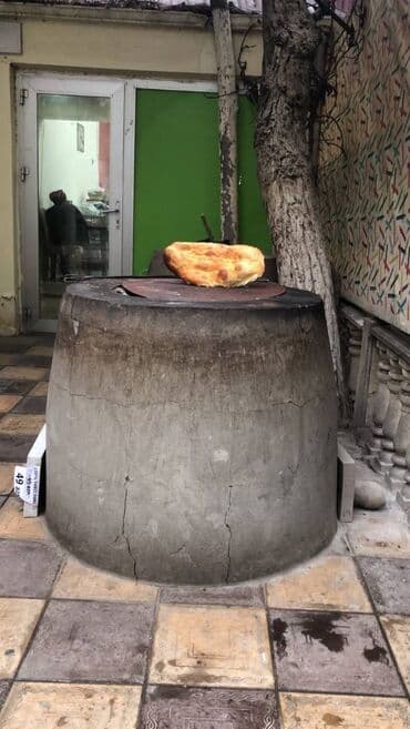 arenda pub restoran: Əhmədli metrosuna yaxin yerləşən kafe təndir evi ayi 2300 azn kirayə — 2