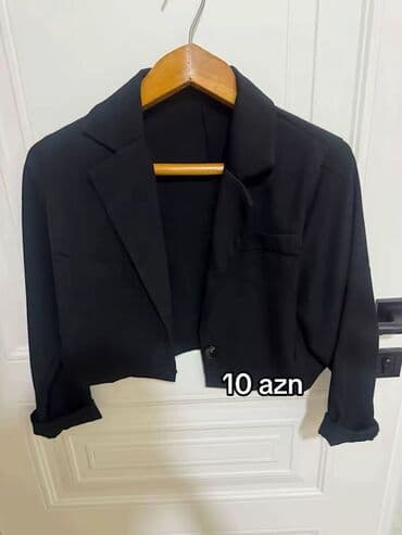 ketan pencekler: Qadın geyimləri – müxtəlif modellər - Qara qısa bleizer: klassik — 1