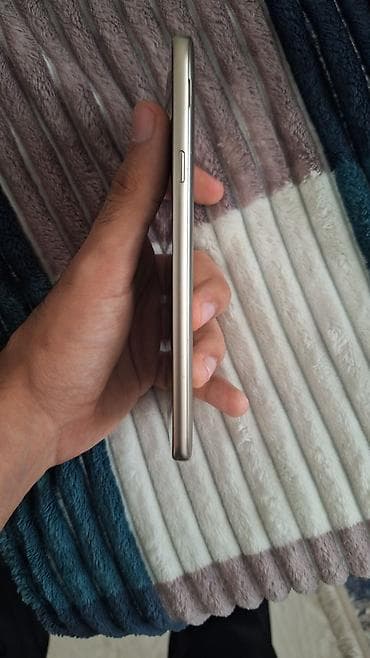 samsung note 8 ekranı: Samsung Galaxy J4 2018, 16 GB, rəng - Qızılı — 4