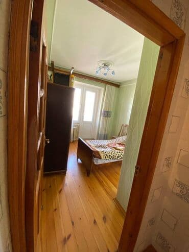 xalqlar dostluğu evlər: Bakı, Qaraçuxur qəs., 3 otaqlı, Köhnə tikili, 75 kv. m — 5