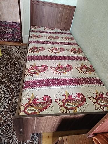 İşlənmiş, Təknəfərlik çarpayı, Bazasız, Matras ilə, Siyirməsiz